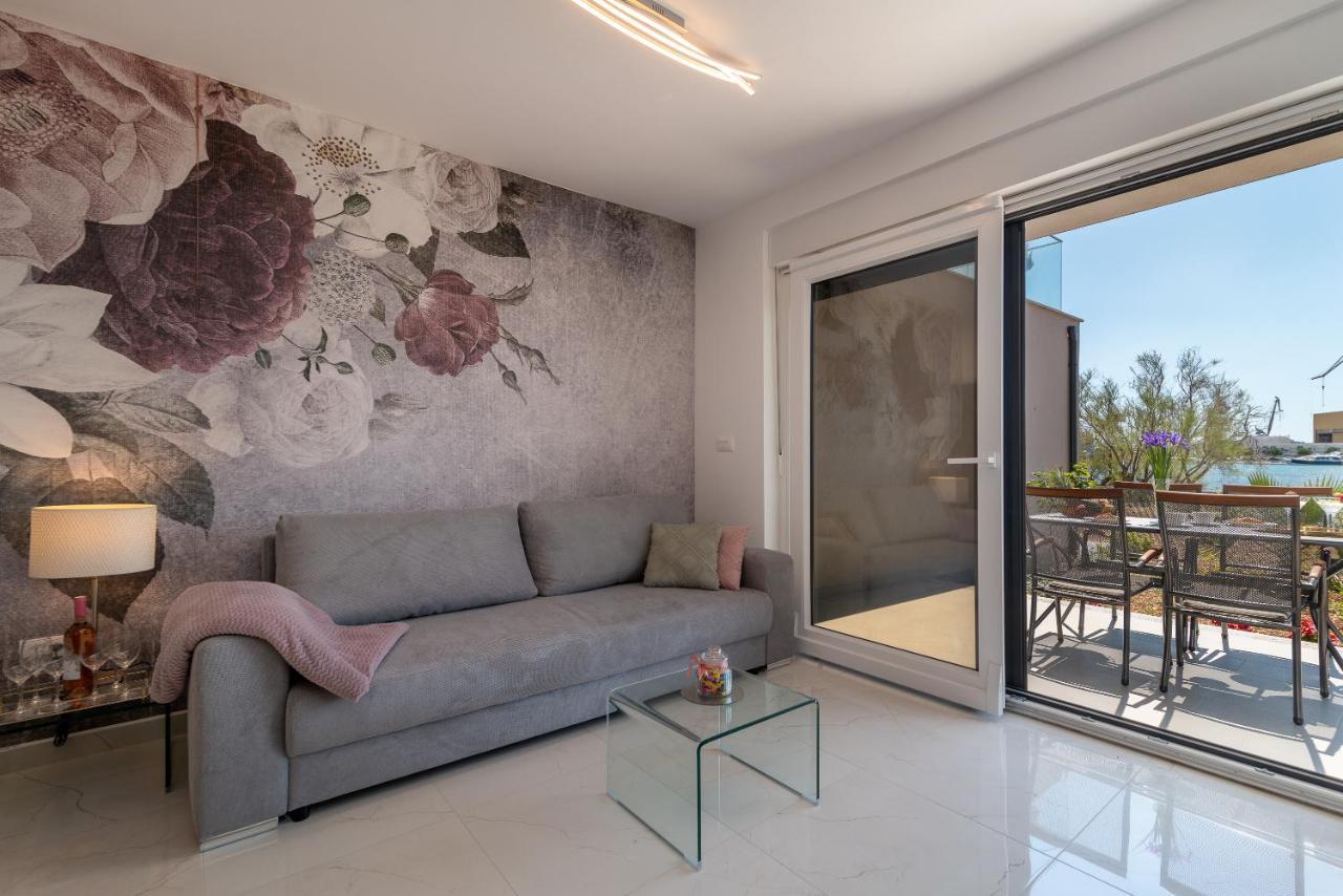 Infinity Apartment *